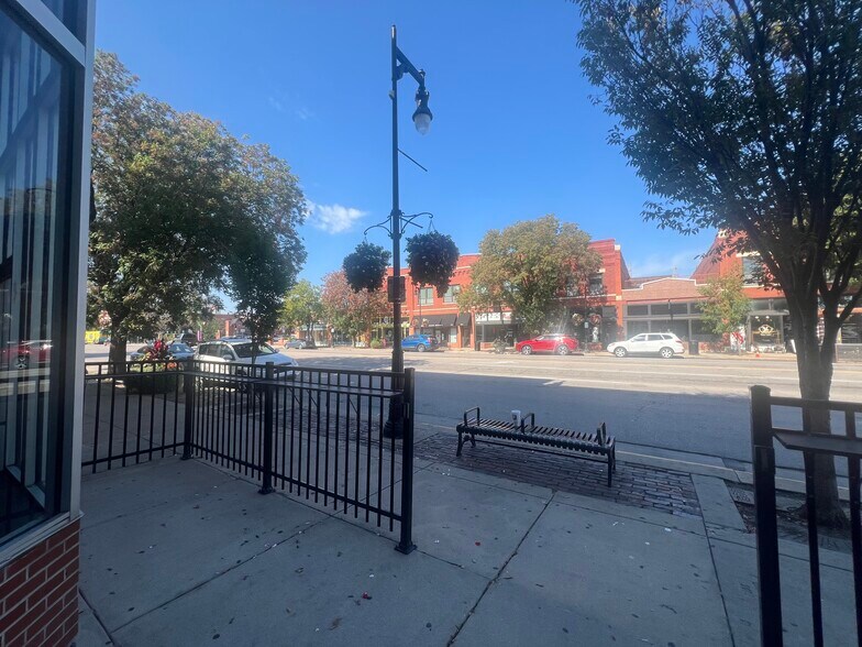 More Photos Of 919 E Douglas, Wichita Storefront For Lease