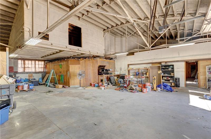 More Photos Of 6220-6226 Raytown Rd, Raytown Flex For Sale