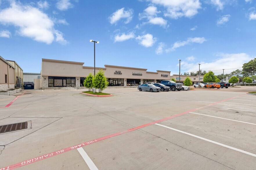 More Photos Of 395 Columbia Memorial Parkway, Kemah Storefront Retail Office For Lease