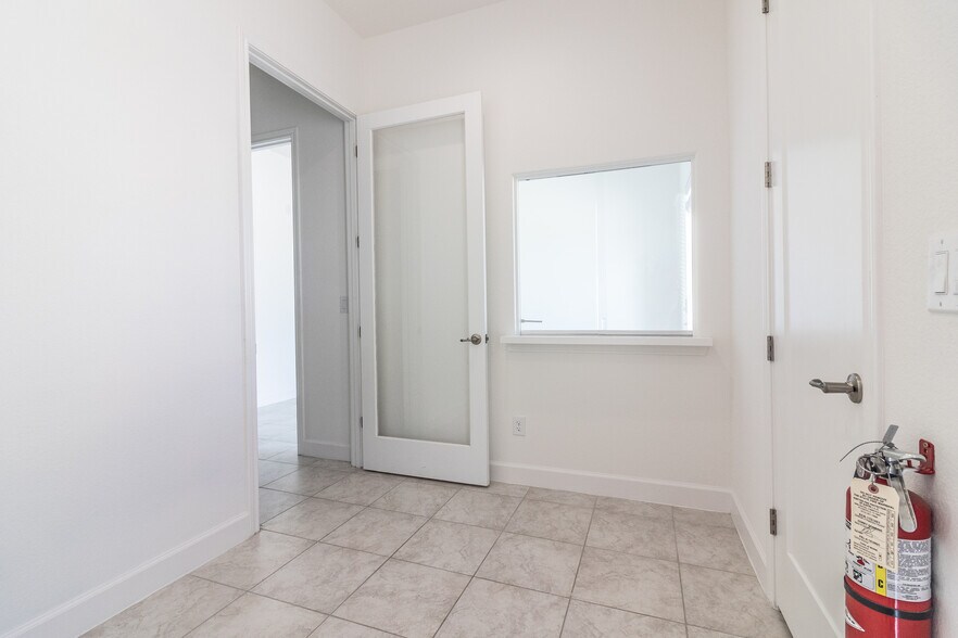 More Photos Of 3000 Polar Ln, Cedar Park Office For Lease