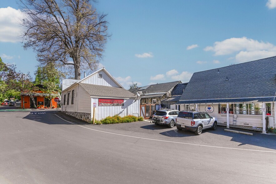 More Photos Of 435 Main St, Murphys General Retail For Sale