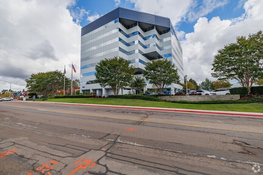More Photos Of 9605 Scranton Rd, San Diego Office For Lease