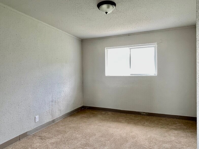 More Photos Of 826 1st St W, Birmingham Apartments For Sale