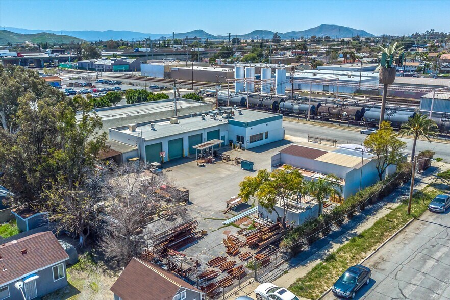 More Photos Of 358 N 6th St, Colton Warehouse For Sale