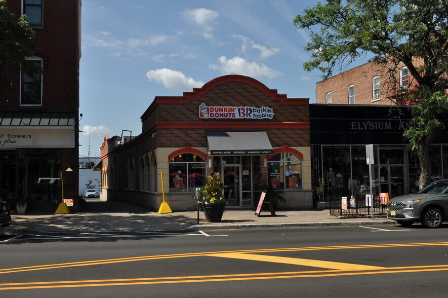 More Photos Of 19 W Main St, Somerville Storefront For Sale