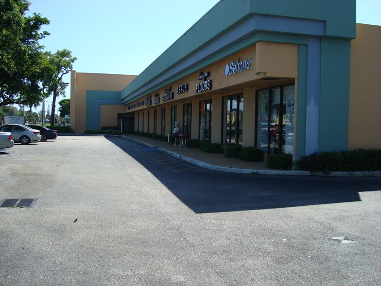More Photos Of 2831 N Federal Hwy, Boca Raton Unknown For Lease