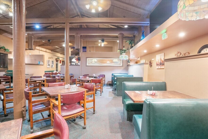 More Photos Of 12555 W Bell Rd, Surprise Restaurant For Sale