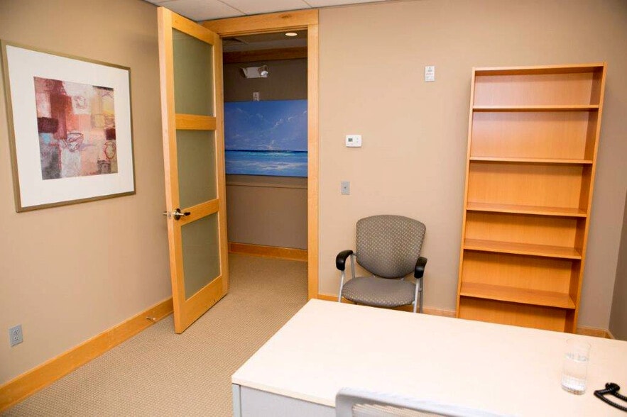 More Photos Of 90 Grove St, Ridgefield Medical For Sale