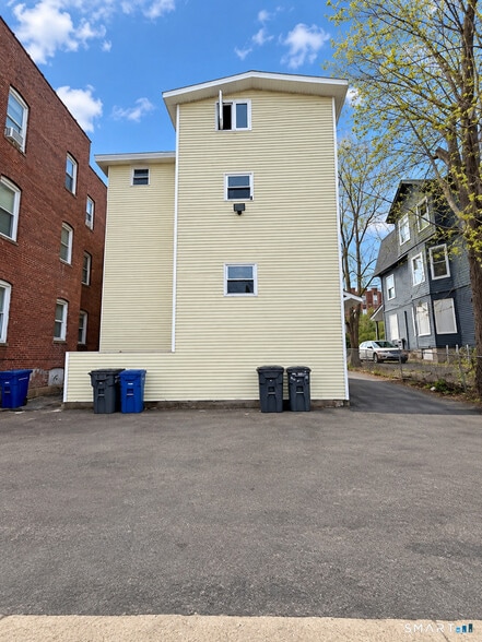 More Photos Of 40-42 Webster St, Hartford Apartments For Sale