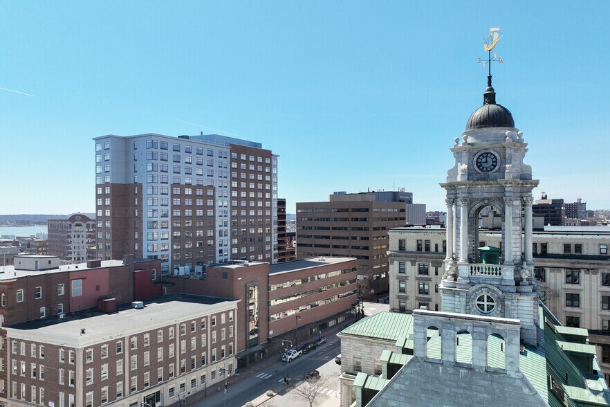 More Photos Of 396-400 Congress St, Portland Coworking Space