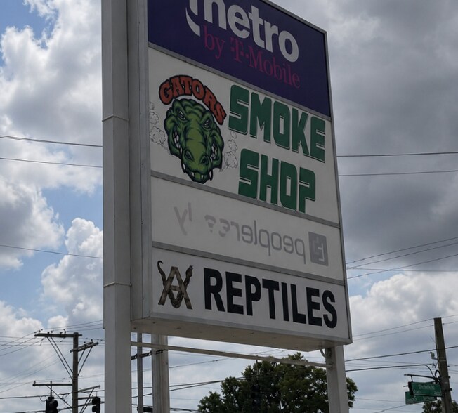 More Photos Of 10907 E US Hwy 92, Seffner Storefront Retail Office For Lease