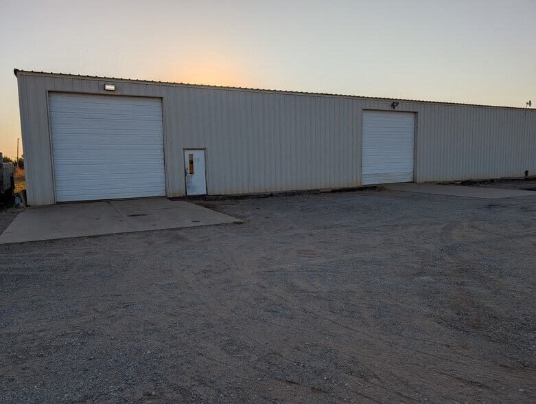 More Photos Of 801 Canter Ct, Stillwater Manufacturing For Lease