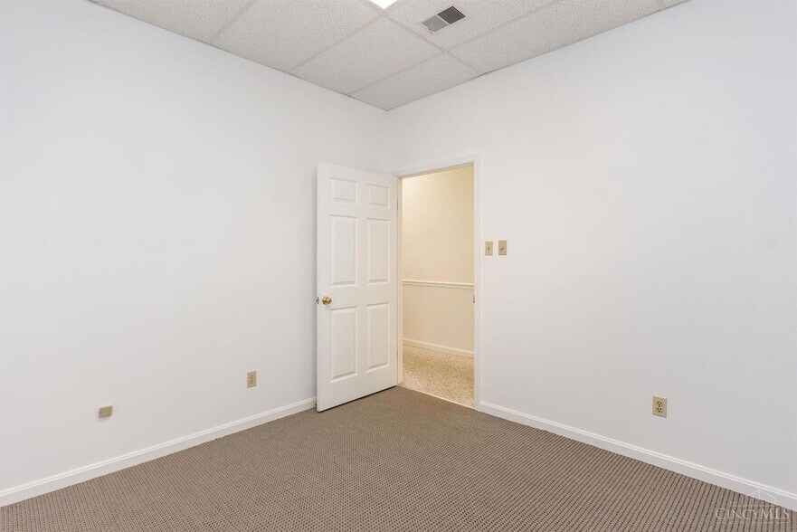 More Photos Of 112 Main St, Ripley General Retail For Sale