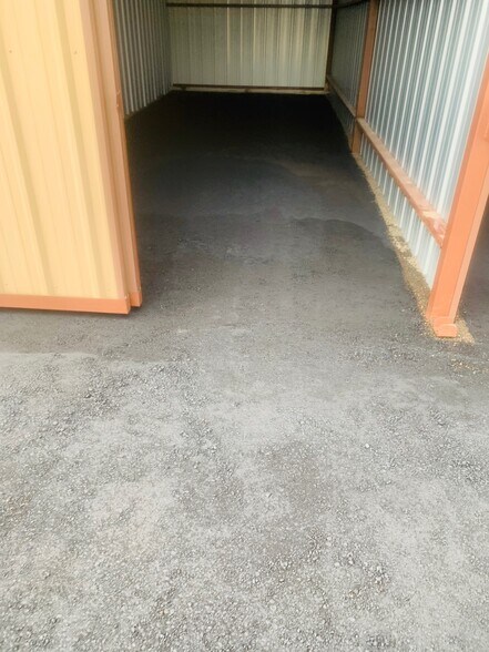 More Photos Of 11600 FM 32, Fischer Specialty For Sale