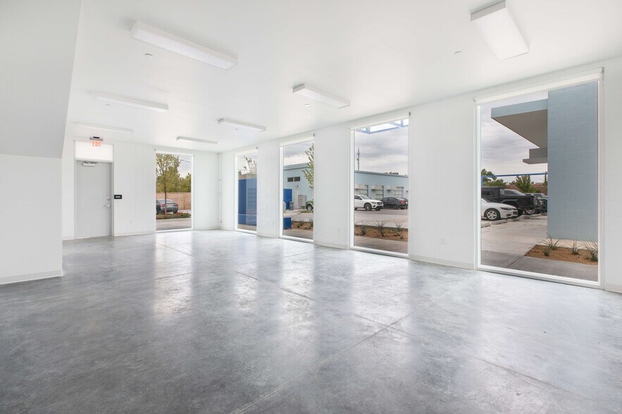 More Photos Of 220 NW 13th St, Oklahoma City Storefront Retail Office For Lease