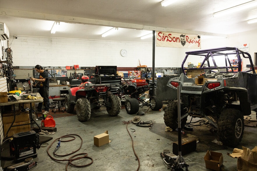 More Photos Of 1134 W Grant St, Phoenix Warehouse For Sale