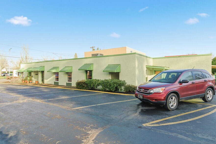 More Photos Of 2318 Pacific Ave, Forest Grove Office For Sale