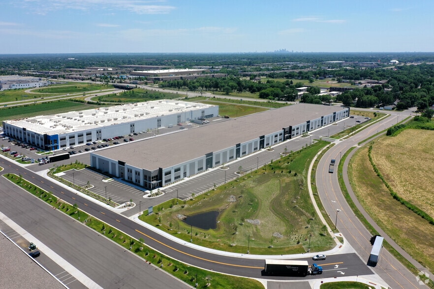More Photos Of 8801 95th Ave, Brooklyn Park Warehouse For Lease