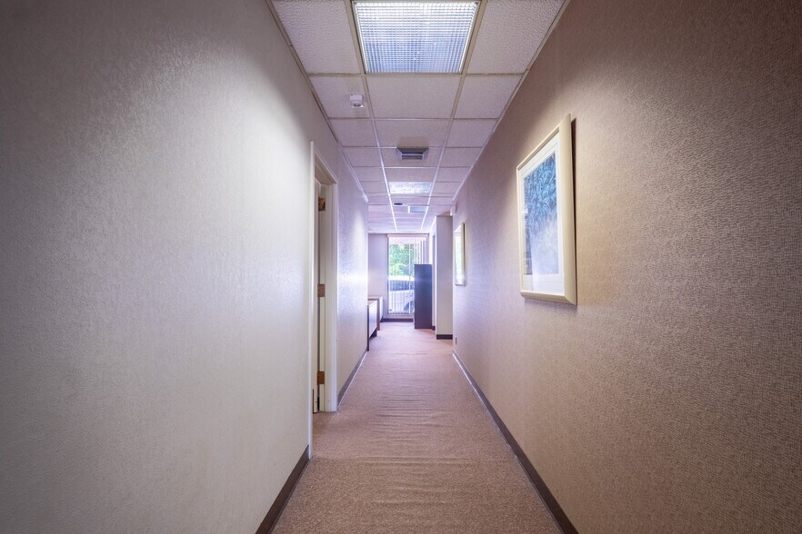 More Photos Of 202 8th St, Vineland Office For Sale