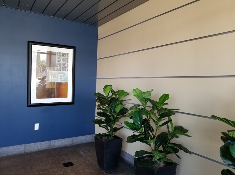More Photos Of 6060 W Manchester Ave, Los Angeles Office For Lease