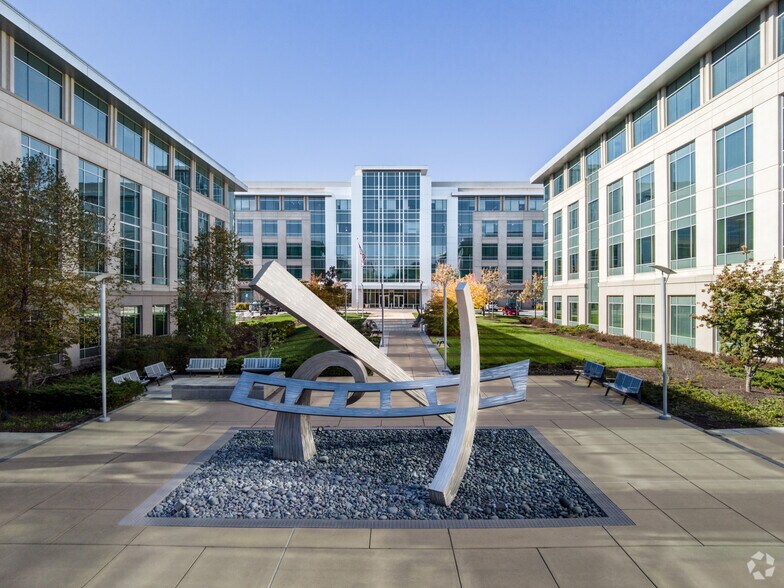 More Photos Of 420 National Business Pky, Annapolis Junction Office For Lease