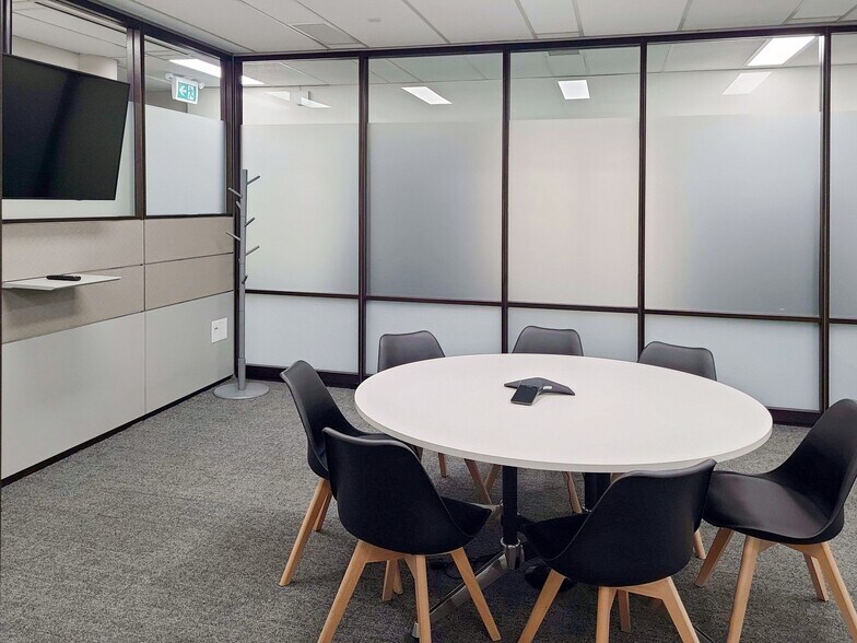 More Photos Of 111 2 Ave S, Saskatoon Coworking Space