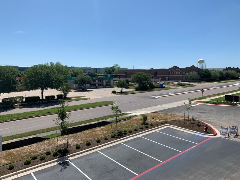 More Photos Of 2050 Double Creek Dr, Round Rock Medical For Lease