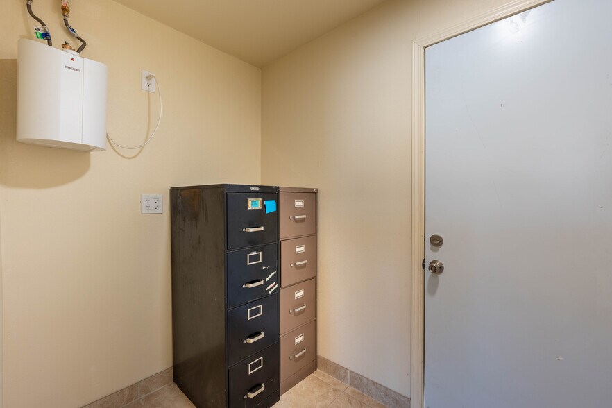 More Photos Of 1731 E Highland Ave, San Bernardino Healthcare For Lease