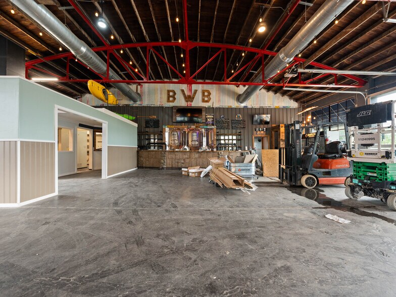 More Photos Of 339 Park St, Canton Restaurant For Sale