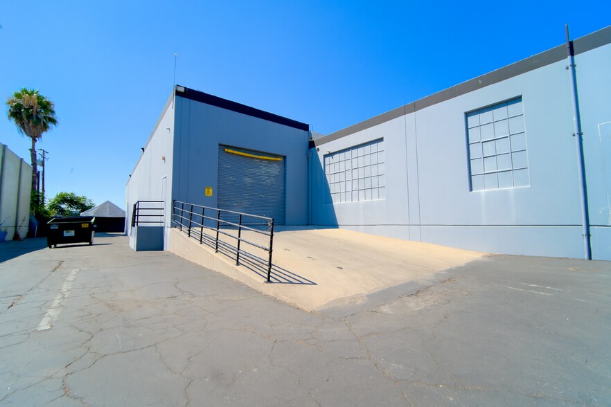 More Photos Of 3019 Vail Ave, Commerce Manufacturing For Sale