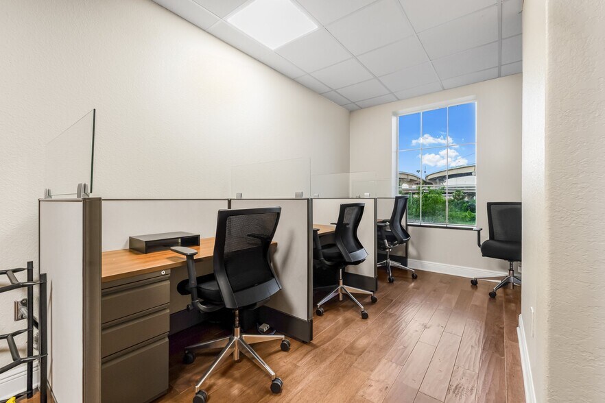 More Photos Of 3615 E Frontage Rd, Tampa Office Residential For Sale