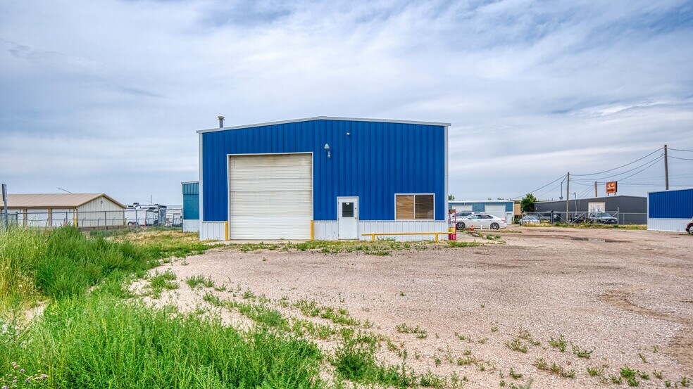 More Photos Of 405 Beech St, Gillette Warehouse For Sale