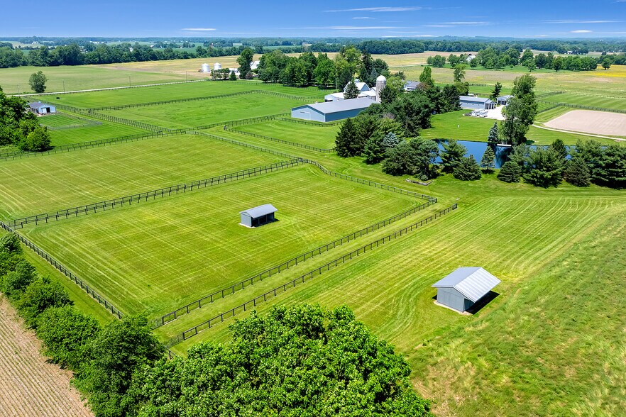 More Photos Of 15228 Croton Rd, Centerburg Specialty For Sale