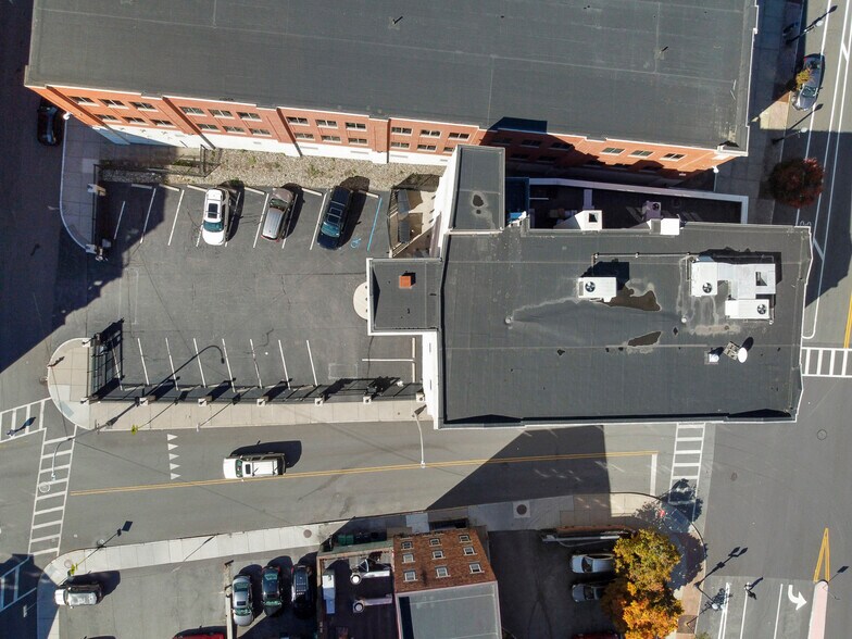 More Photos Of 22 Clinton Ave, Albany Office For Sale