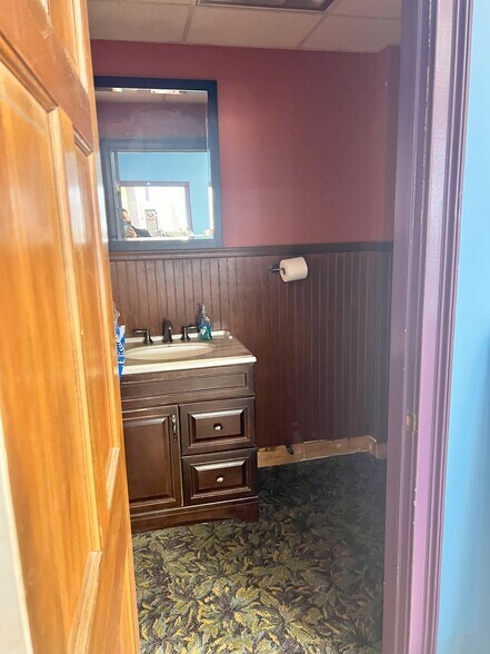 More Photos Of 361 Saw Mill River Rd, Yonkers Office For Lease