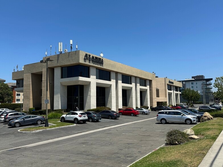 More Photos Of 1855 W Katella Ave, Orange Office Residential For Lease