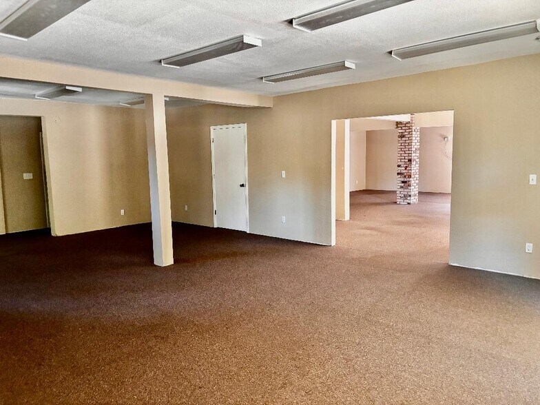 More Photos Of 18760 Cedar Dr, Twain Harte General Retail For Sale