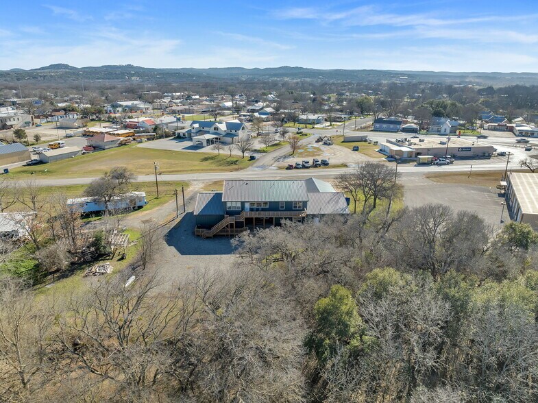 More Photos Of 220 W FM 473, Comfort Storefront Retail Office For Lease