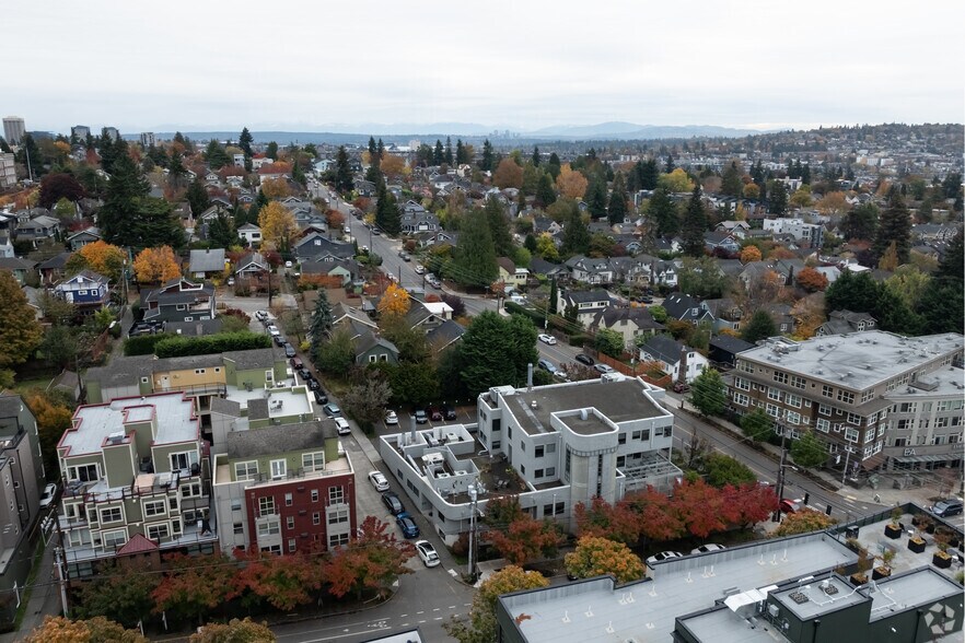More Photos Of 4010 Stone Way N, Seattle Office For Lease