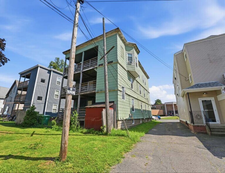 More Photos Of 541 Front St, Chicopee Apartments For Sale