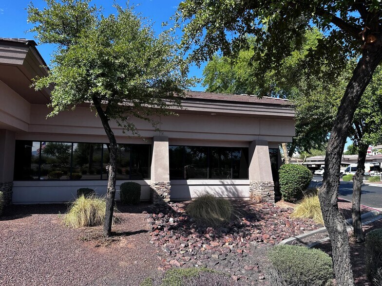 More Photos Of 10320 W McDowell Rd, Avondale Office For Lease