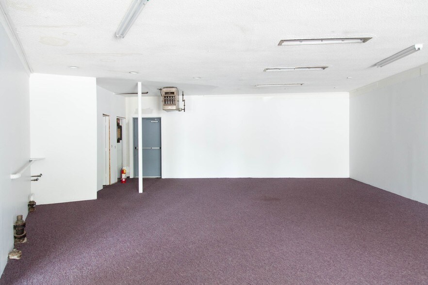 More Photos Of 1068-1078 Route 28, South Yarmouth Freestanding For Lease