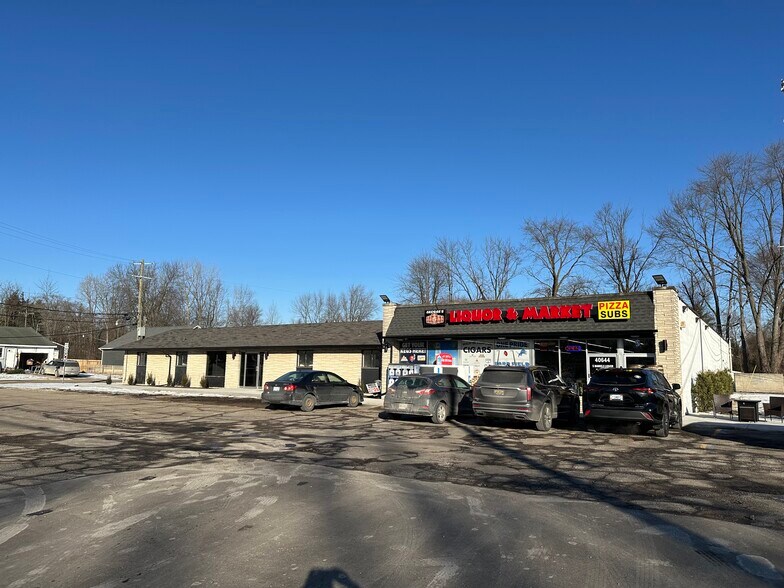 More Photos Of 40660-40666 5 Mile Rd, Plymouth Office For Sale