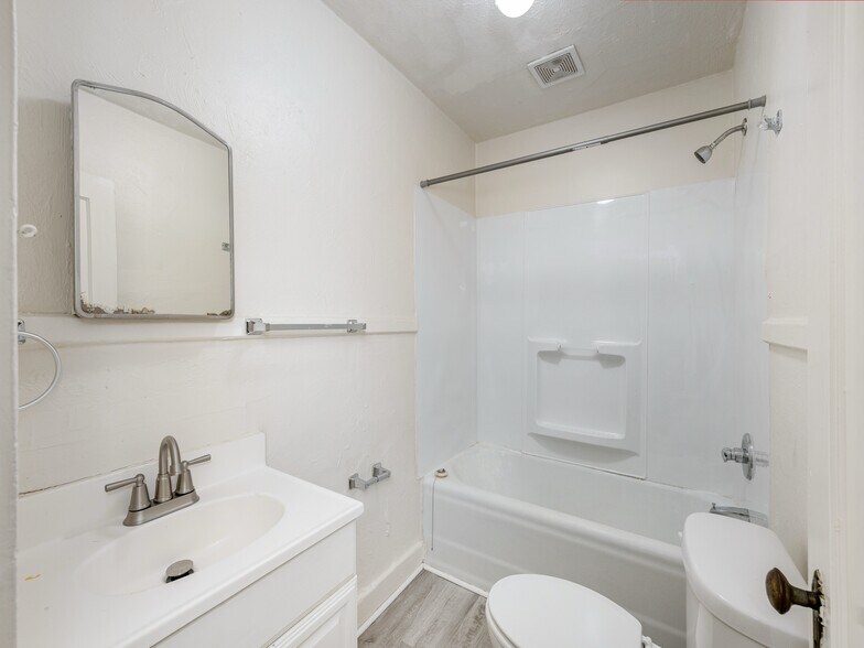 More Photos Of 891 Haywood Rd, Asheville Apartments For Sale