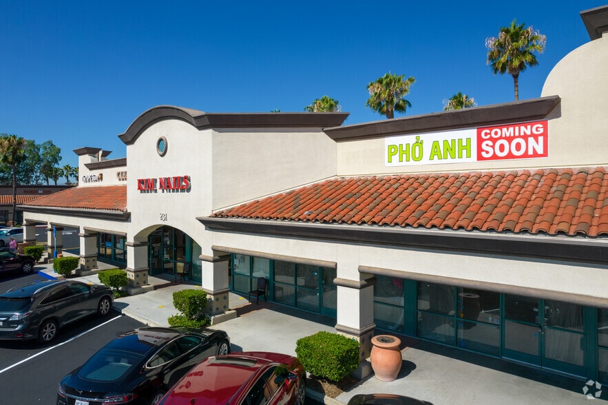 More Photos Of 301-375 E Alessandro Blvd, Riverside Unknown For Lease