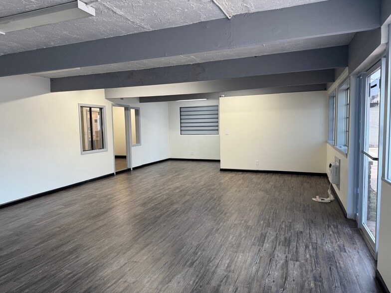 More Photos Of 6726 Reseda Blvd, Reseda Auto Repair For Lease