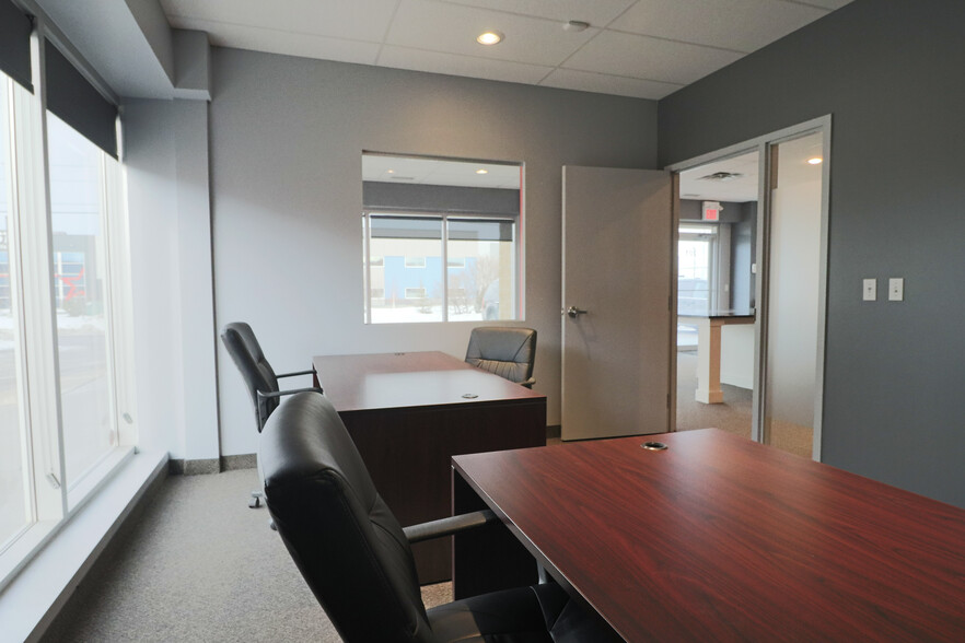 More Photos Of 4615 112th Ave SE, Calgary Warehouse For Lease