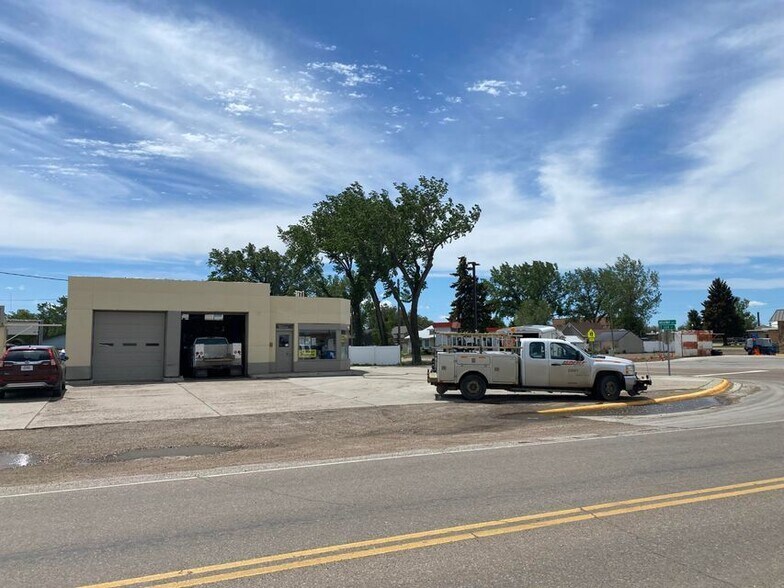 More Photos Of 4 6th St, Culbertson Auto Repair For Sale