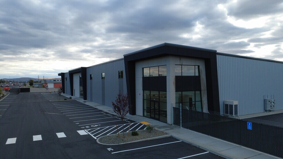 More Photos Of 2511 Stevens Drive, Richland Industrial For Lease
