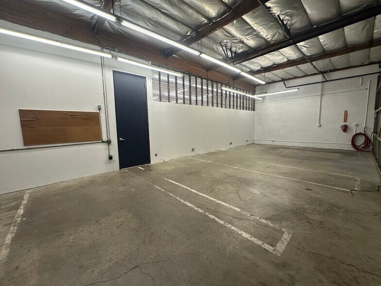 More Photos Of 3202-3206 Fletcher Dr, Los Angeles Warehouse For Lease